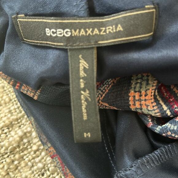 BCBG Max Aria Boho Geometric dress Size M - Picture 8 of 8